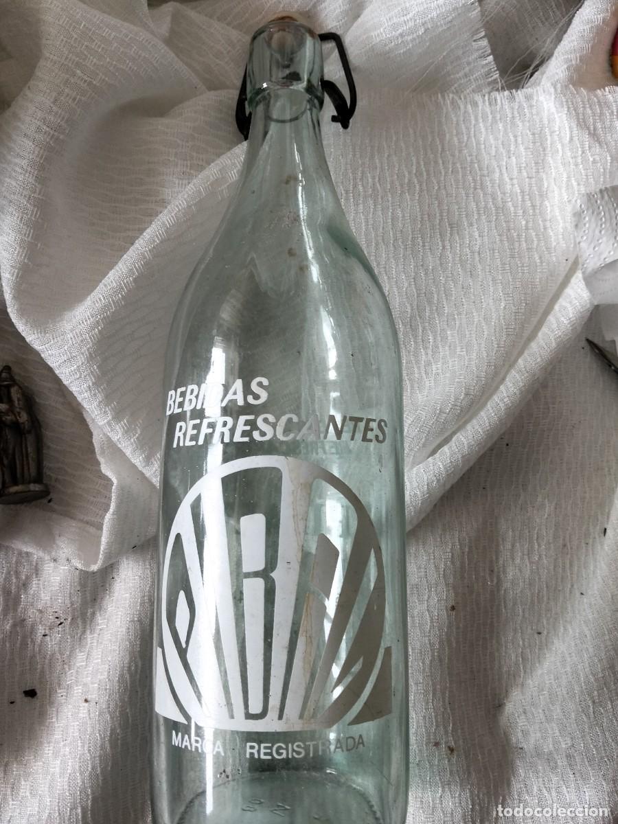 Botellas antiguas: BOTELLA DE GASEOSA PIBAL - Foto 1