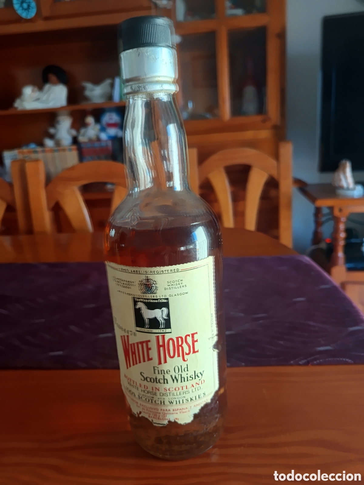 Botellas antiguas: Botella de whisky WHITE HORSE