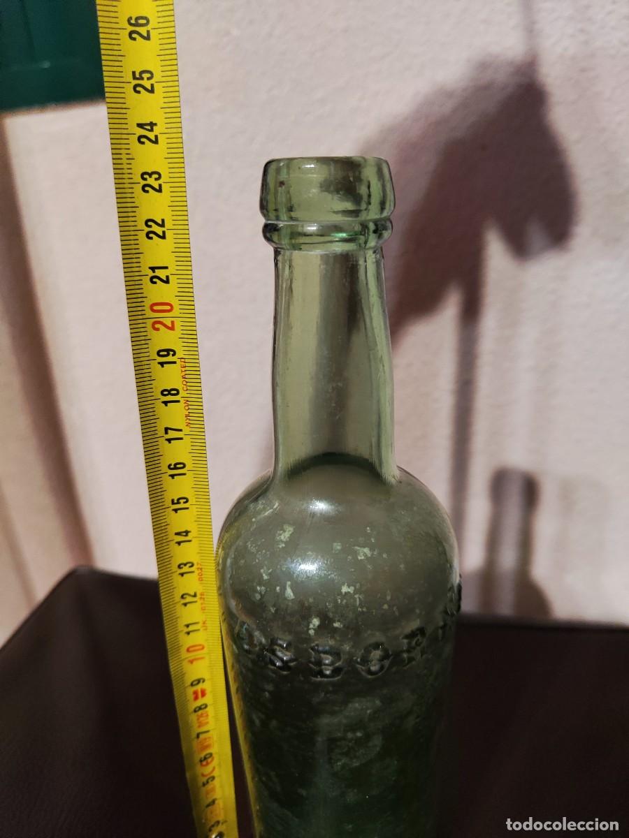 Botellas antiguas: BOTELLA OSBORNE LETRAS EN RELIEVE - Foto 3