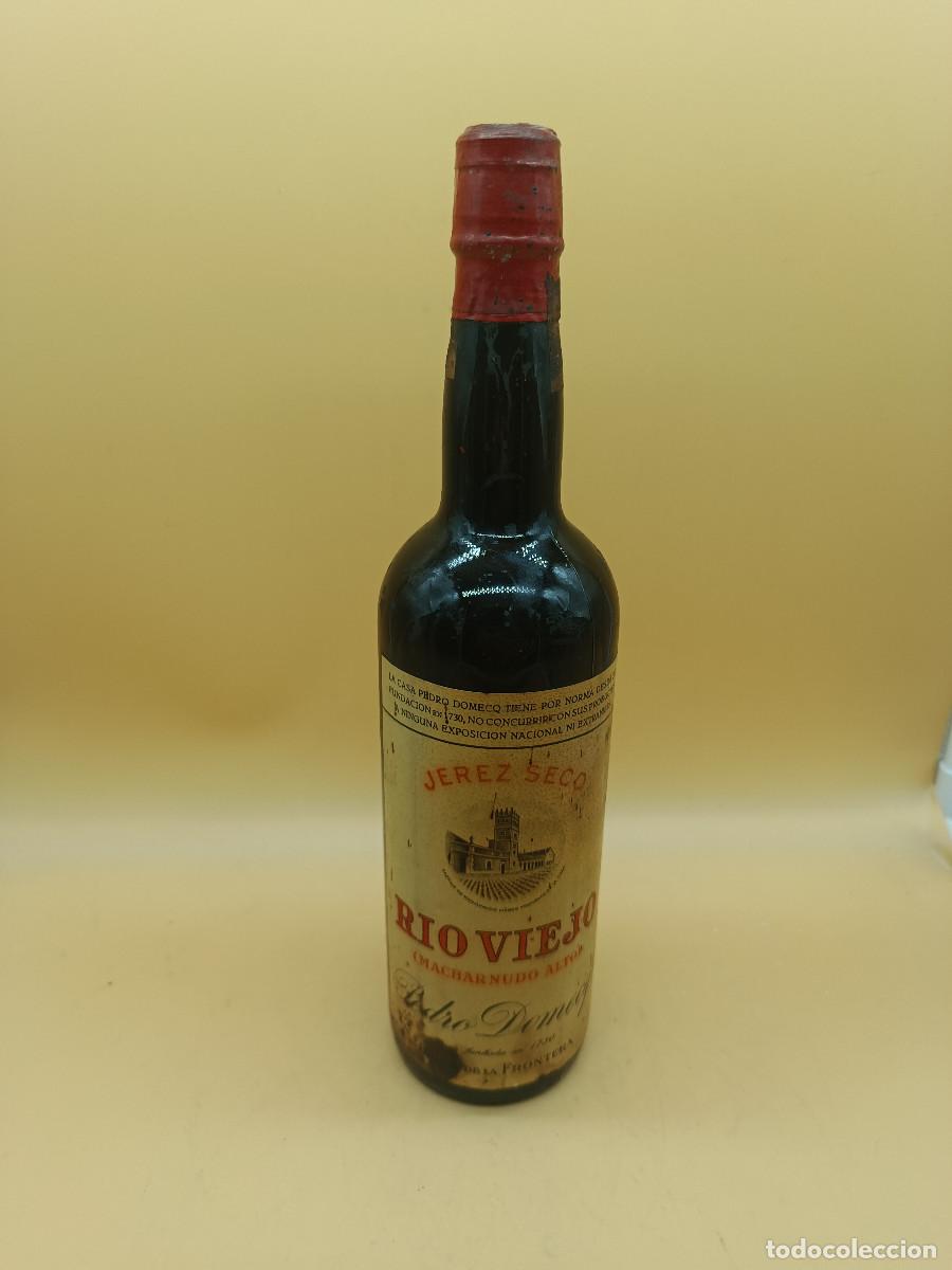 Botellas antiguas: RIO VIEJO MARCHARNUDO CON PERDIDA. 75CL. PRECINTADA. CON DETERIORO Y SUCIEDAD. RESERVADA m*****r
