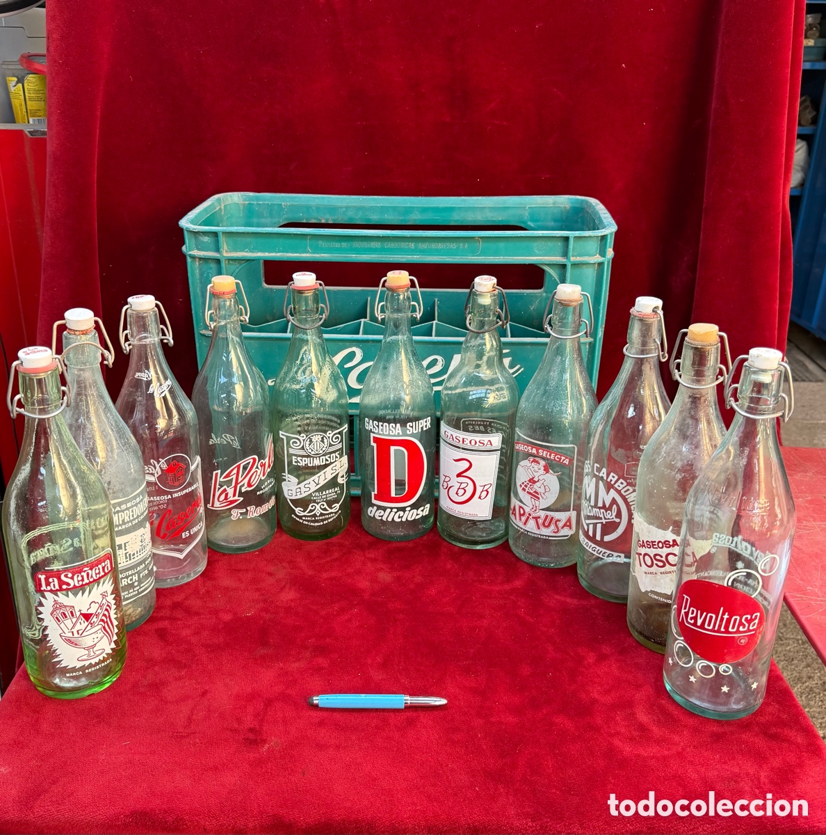 Botellas antiguas: Gran lote de botellas antiguas de gaseosa,distintas!