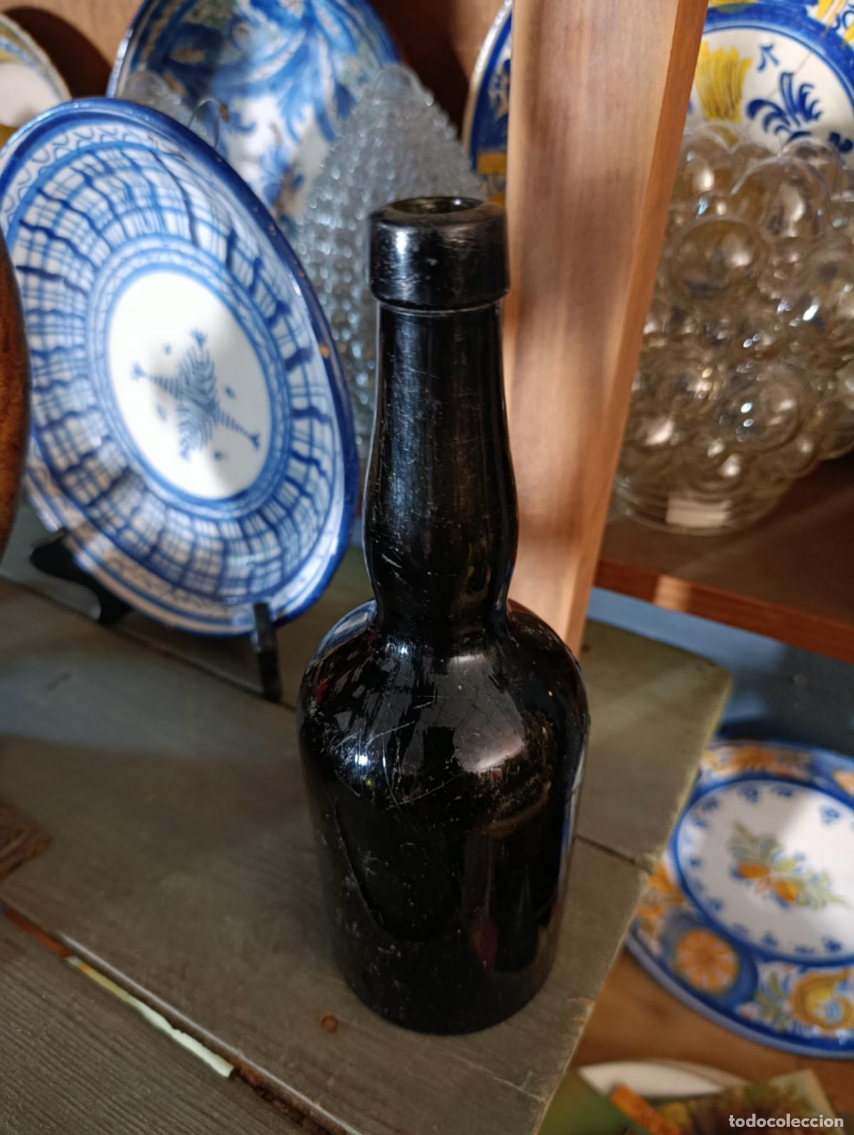 Botellas antiguas: BOTELLA EN RELIEVE REAL MONASTERIO STO DOMINGO DE SILOS - Foto 3
