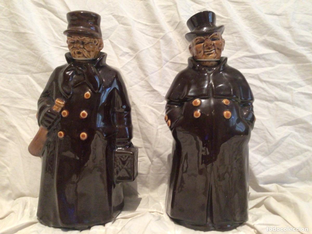 Botellas antiguas: Botellas de licor con personajes