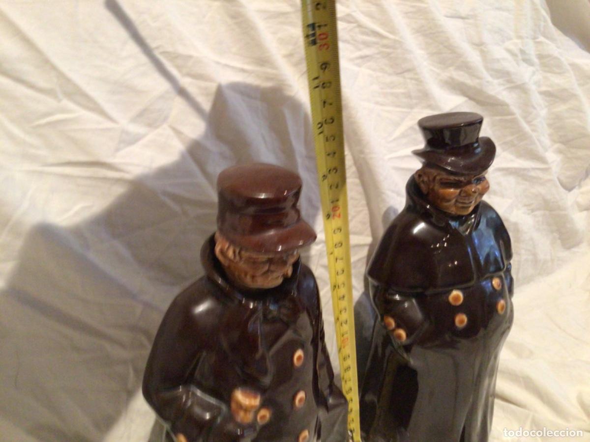 Botellas antiguas: Botellas de licor con personajes - Foto 9