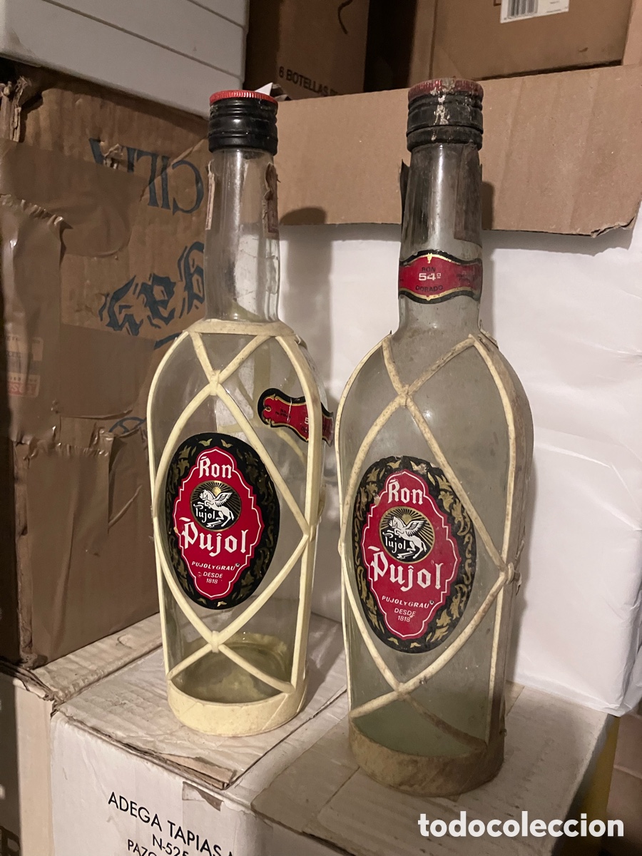 Botellas antiguas: Ron pujol vacias 2 botellas - Foto 1