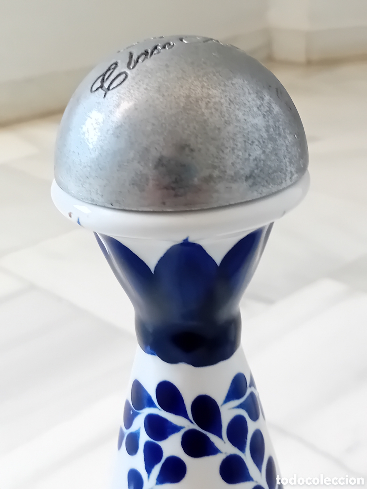Botellas antiguas: BOTELLA VACIA TEQUILA CLASE AZUL - Foto 2