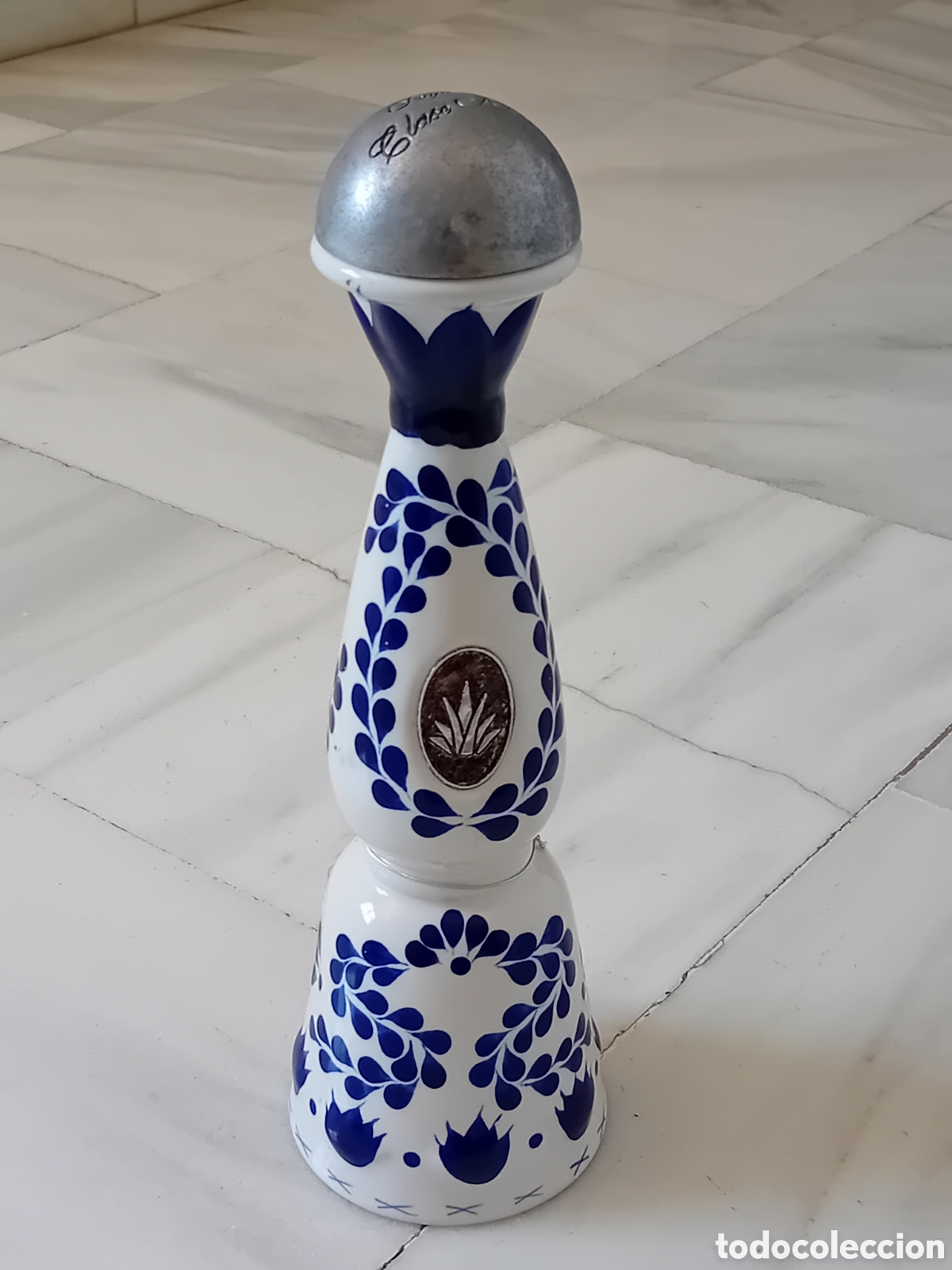 Botellas antiguas: BOTELLA VACIA TEQUILA CLASE AZUL