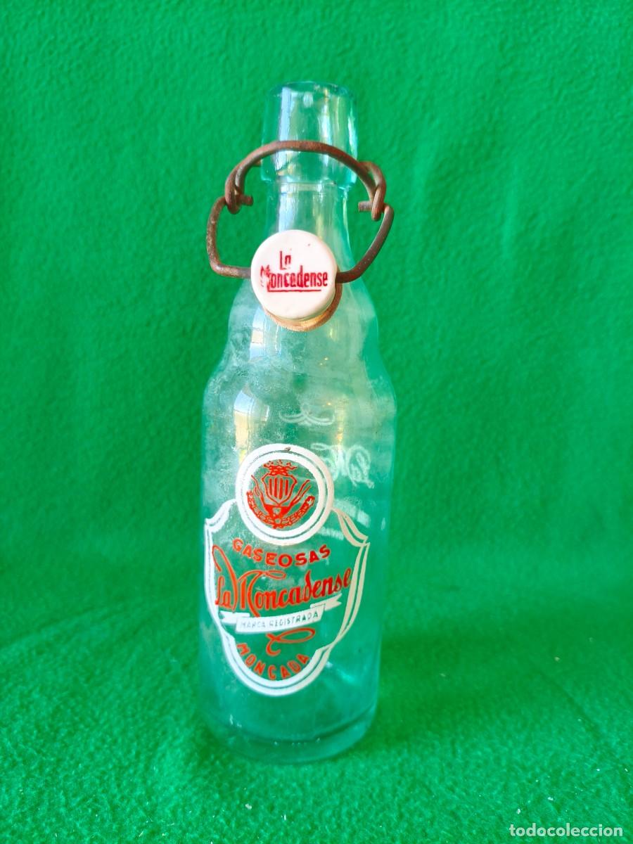 Botellas antiguas: GASEOSAS LA MONCADENSE. MONCADA. 33CL. SERIGRAFIADA.