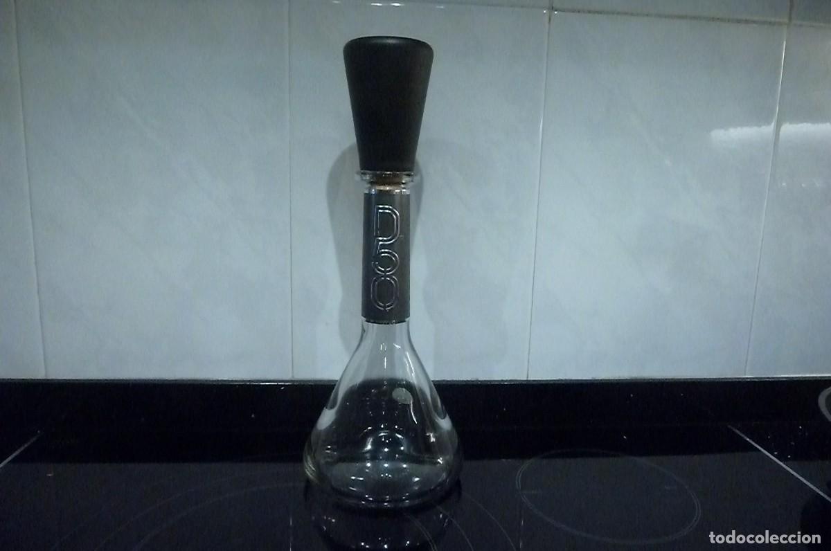 Alte Flaschen: Maestro Dobel 50 Cristalino. Botella vac&iacute;a