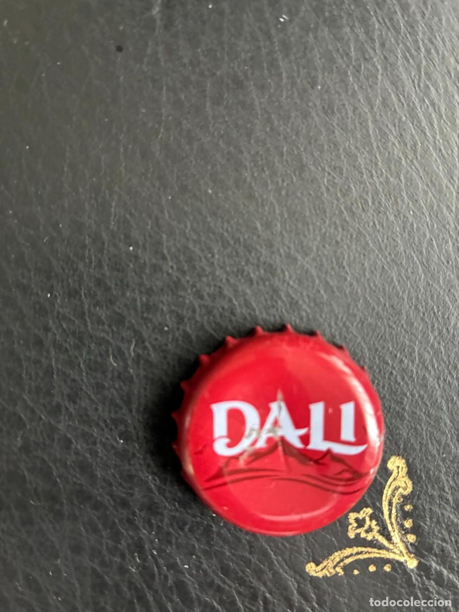 Botellas antiguas: Chapa de cerveza DALI, CHINA ROJA, BOTTLE CAP