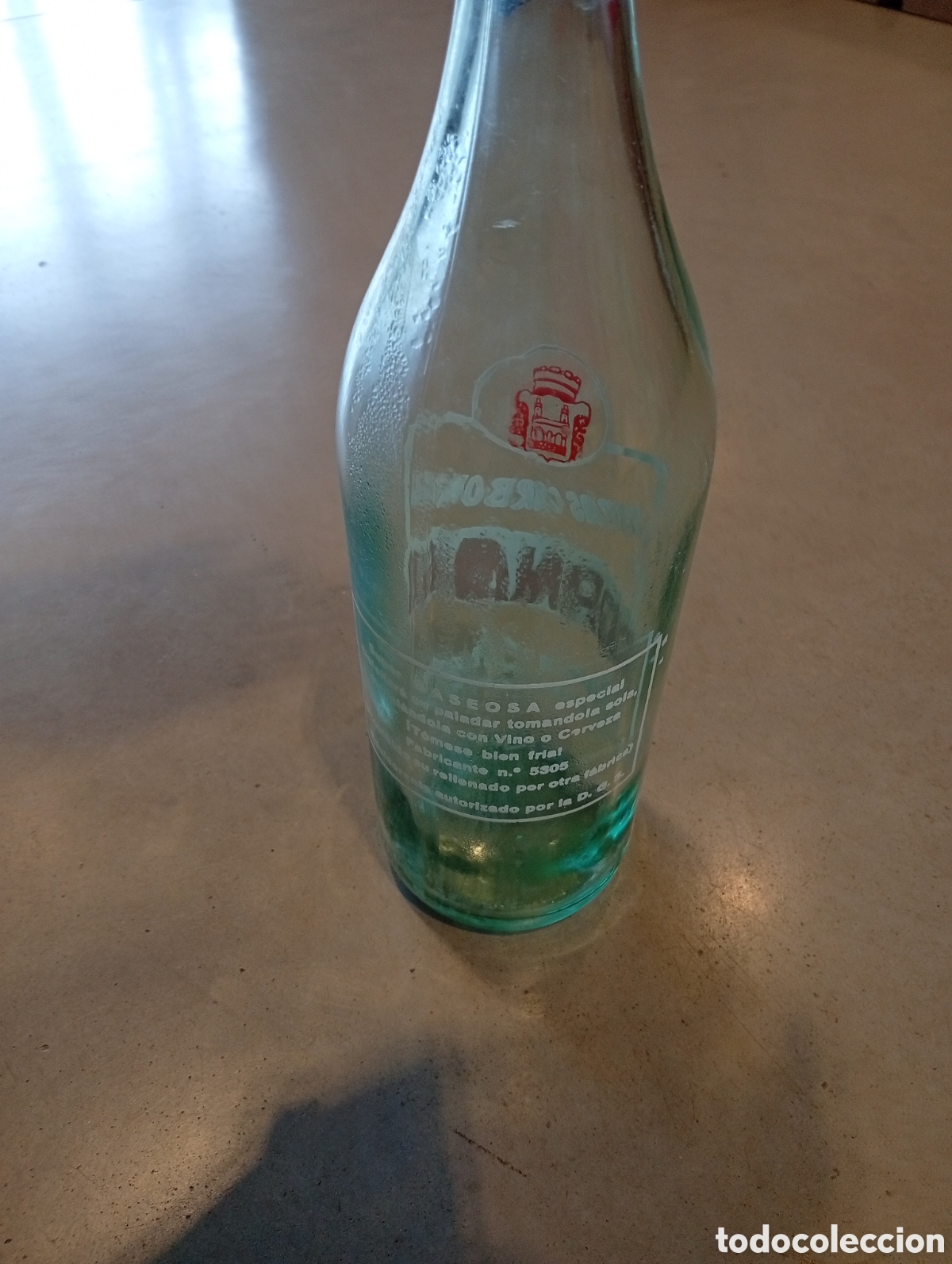 Botellas antiguas: BOTELLA LA PANERA GUIJ&Oacute;N - Foto 3