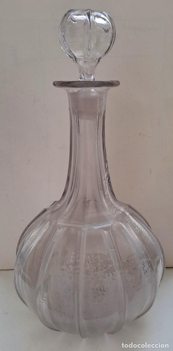 Botellas antiguas: ANTIGUA BOTELLA LICORERA DE CRISTAL CON TAPON. LICORERA-02