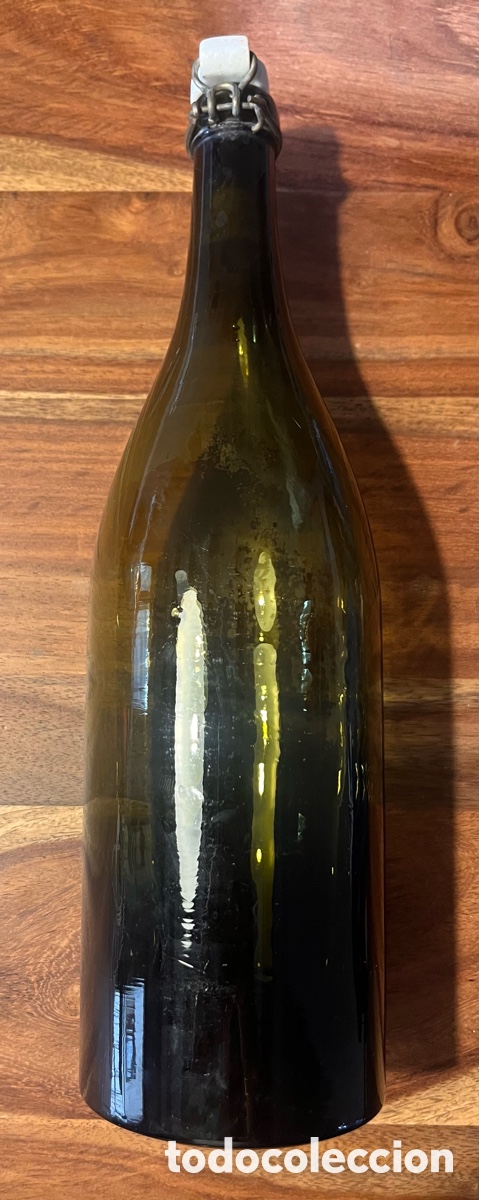 Botellas antiguas: Botella muy antigua agua Lanjaron tapon mecanico ceramica