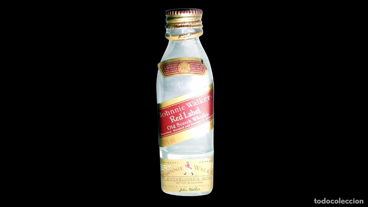 Alte Flaschen: BOTELL&Iacute;N MINIATURA JOHNNIE WALKER RED LABEL - OLD SCOTCH WHISKY - VAC&Iacute;O - A&Ntilde;OS 80/90