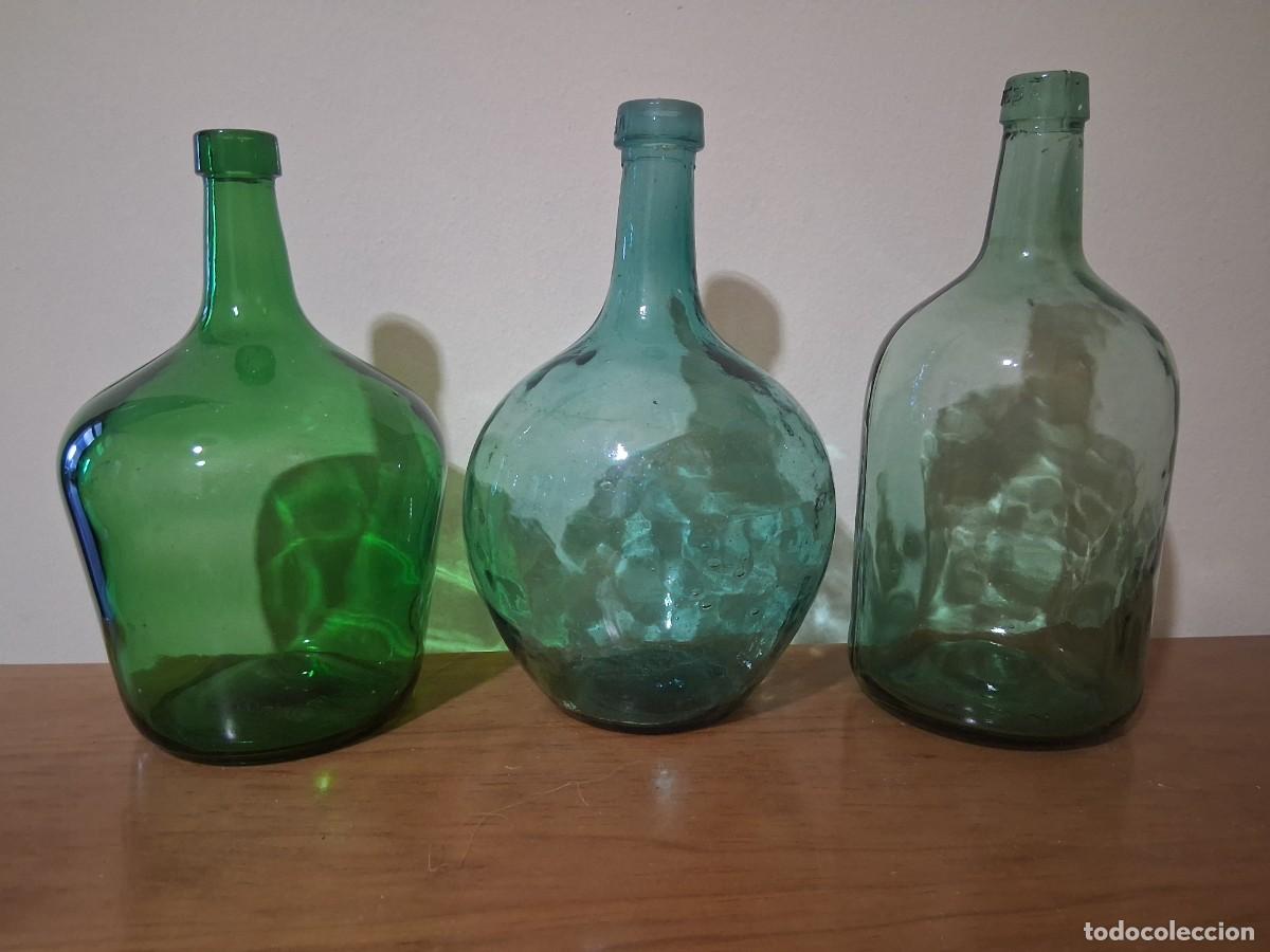 Botellas antiguas: 3 botellas garrafas damajuanas peque&ntilde;as cristal de 2 litros
