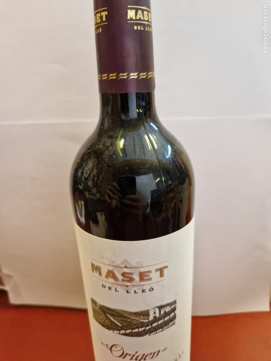 Botellas antiguas: BONITA BOTEELA DE VINO. MASET DEL LLE&Ograve;. ORIGEN TEMPRANILLO 2018
