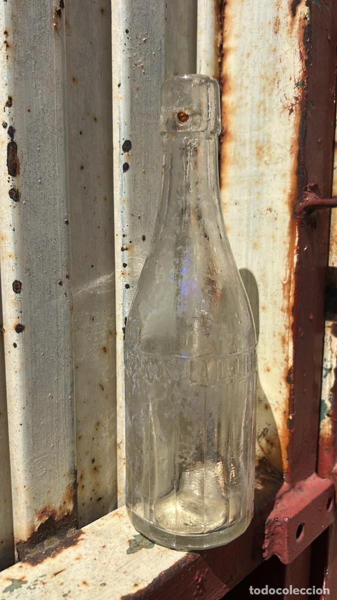 Botellas antiguas: BOTELLA ANTIGUA PEQUE&Ntilde;A DE GASEOSAS LA DELICIA DE TIBURCIO MERLO VALDEPE&Ntilde;AS