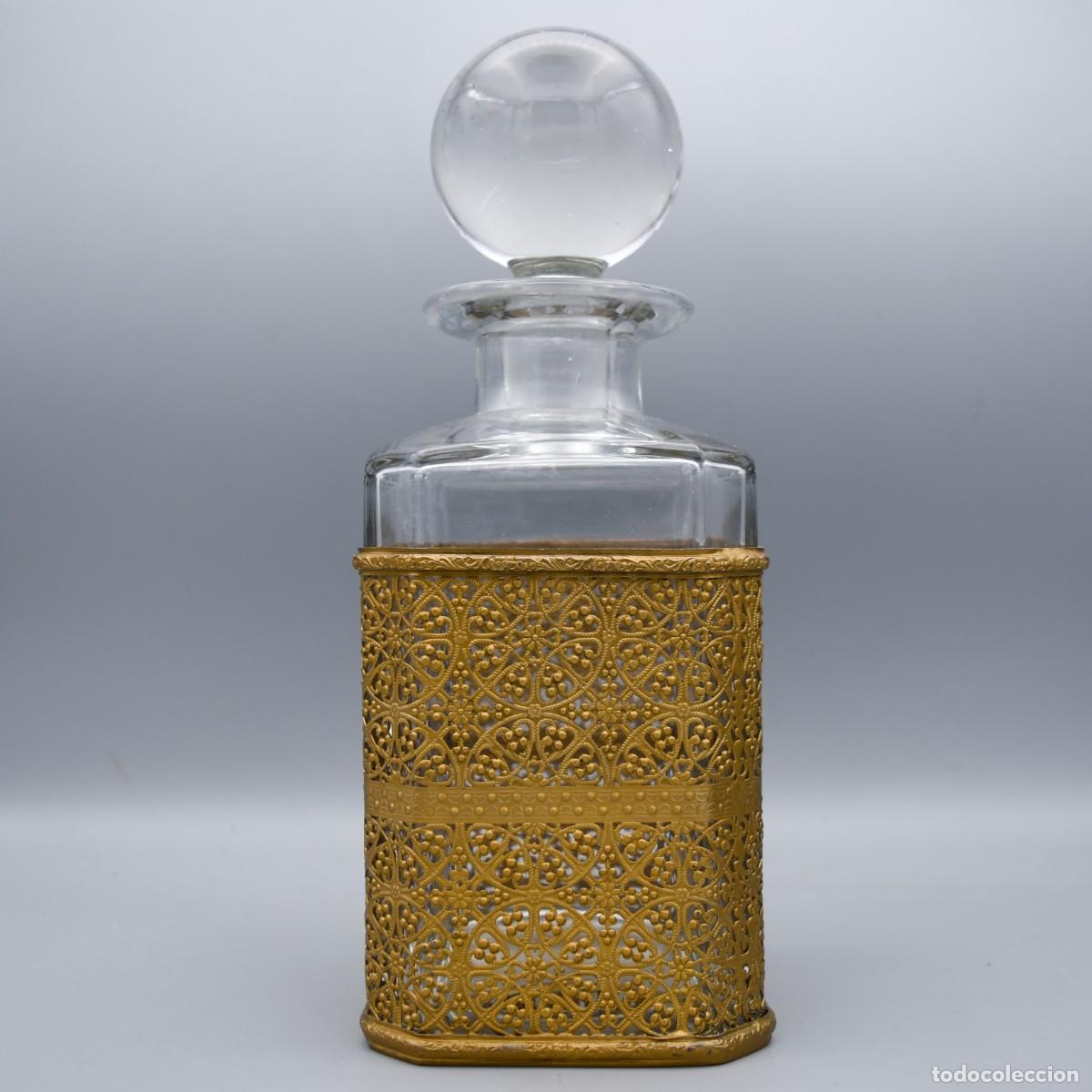 Botellas antiguas: Licorera / botella de lat&oacute;n dorado - Foto 5