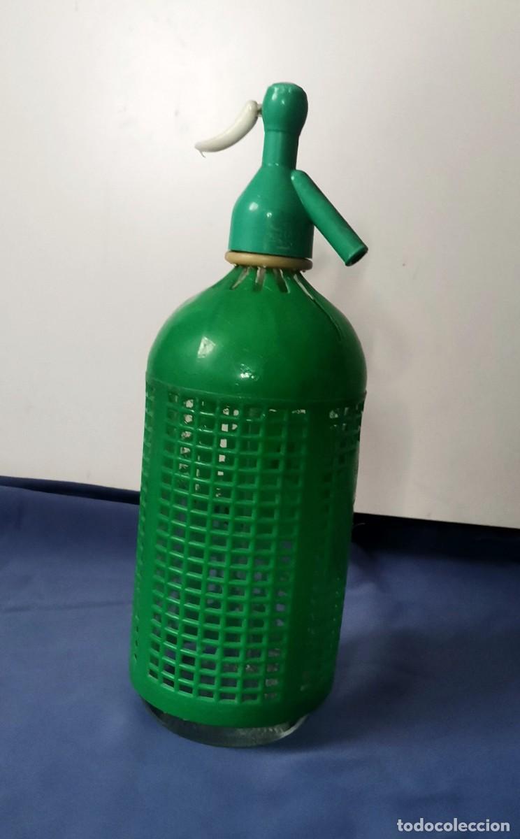 Botellas antiguas: Sif&oacute;n Tosca antiguo verde - Foto 3