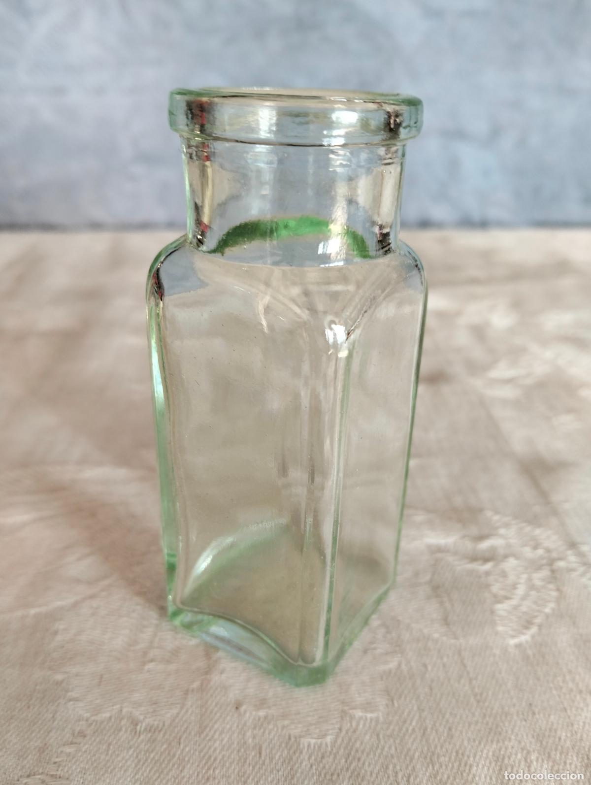 Garrafas antigas: Antigua botella de cristal transparente bote frasco rectangular peque&ntilde;o medicamento a&ntilde;os 50