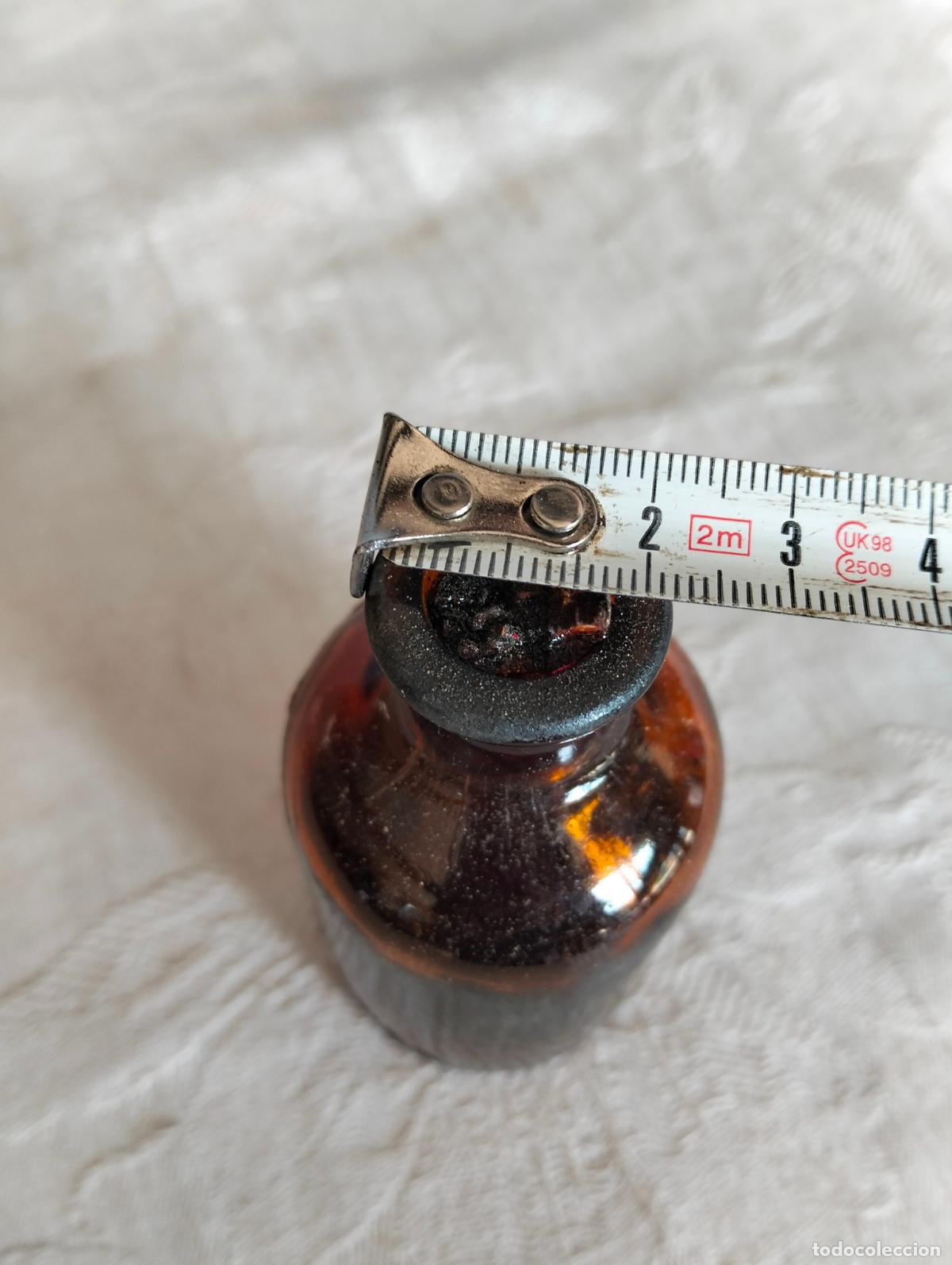 Botellas antiguas: Antigua botella de cristal marr&oacute;n frasco - Foto 3