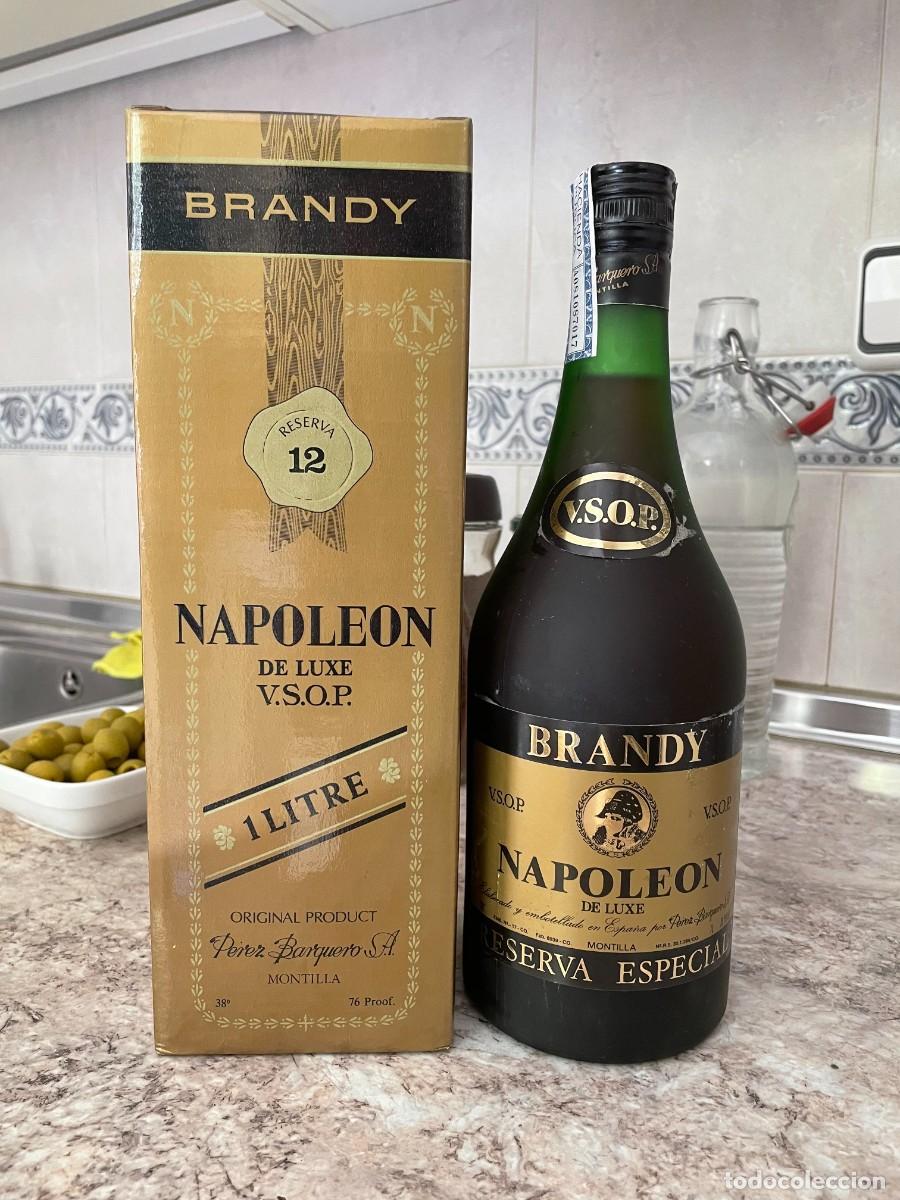 Botellas antiguas: Brandy Napoleon de Luxe V.S.O.P. P&eacute;rez Barquero