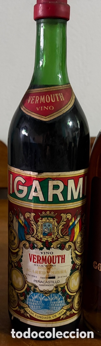 Botellas antiguas: Vino Vermouth igarmi santander