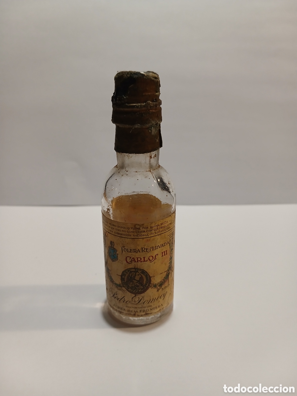Botellas antiguas: Botella antigua Carlos III Pedro Domecq miniatura