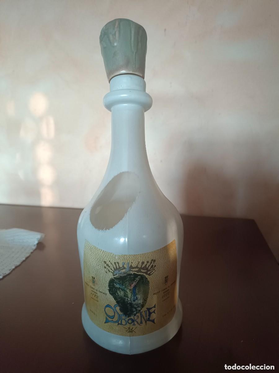 Botellas antiguas: Botella Osborne, Dal&iacute; - Foto 1