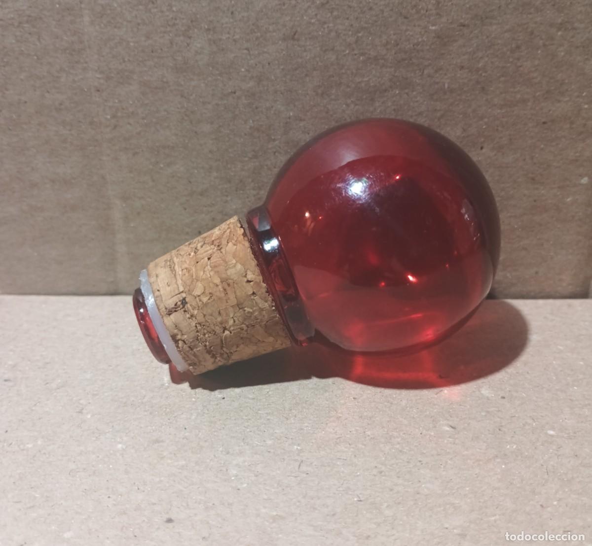 Botellas antiguas: TAPON-VIDRIO-ROJO-BOLA.