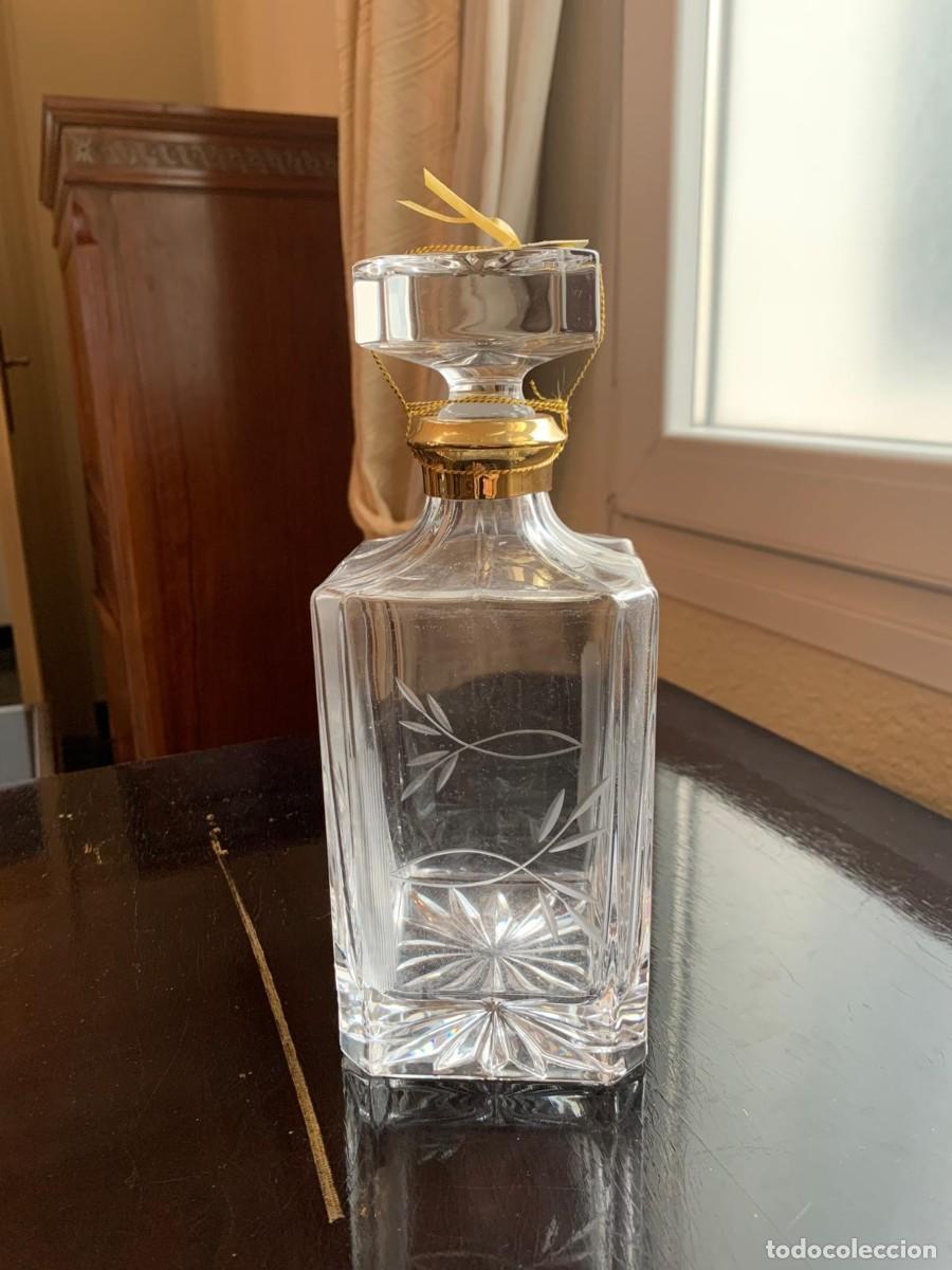 Botellas antiguas: Licorera de cristal tallado - Artesan&iacute;a La Galaica