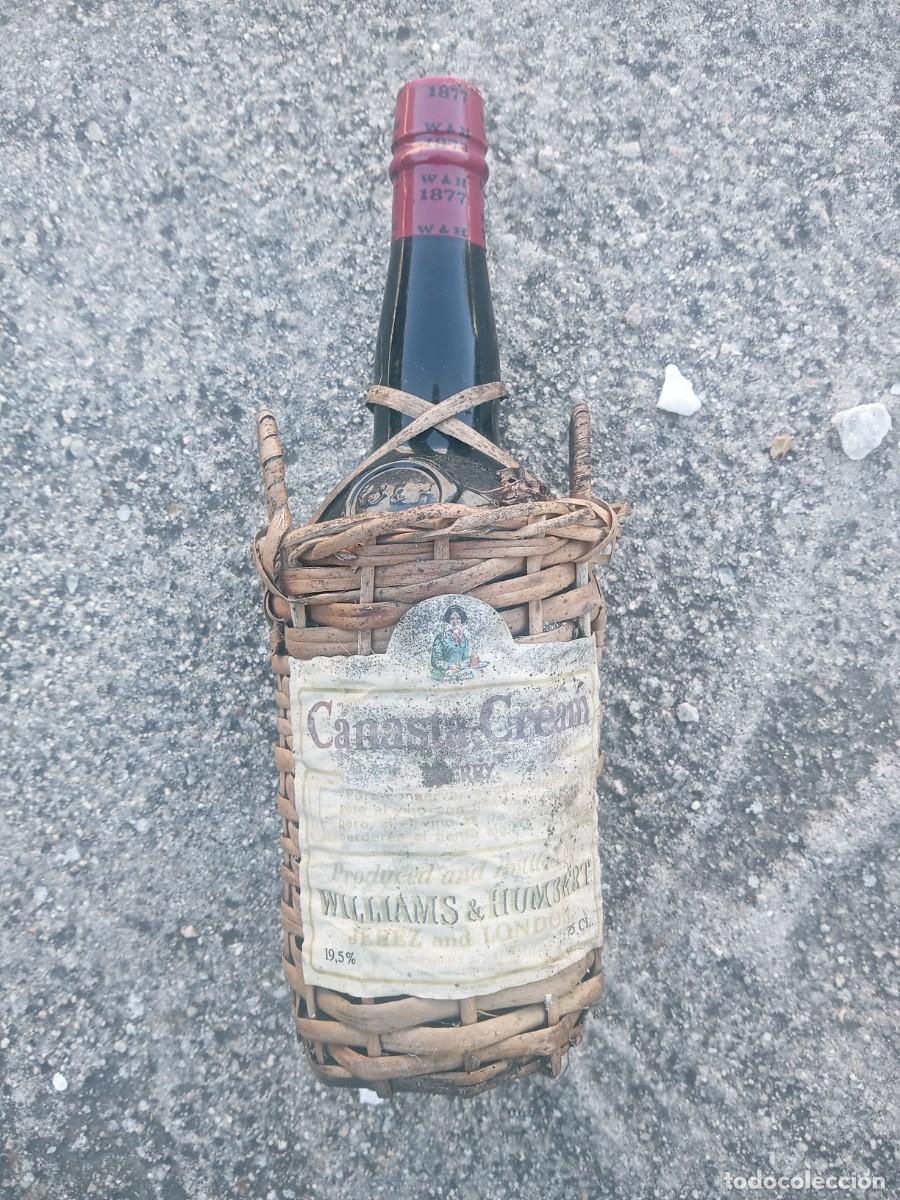 Botellas antiguas: CANASTA CREAM WILLIANS &HUBERT LTD JEREZ. JAMAUS. SHERRY