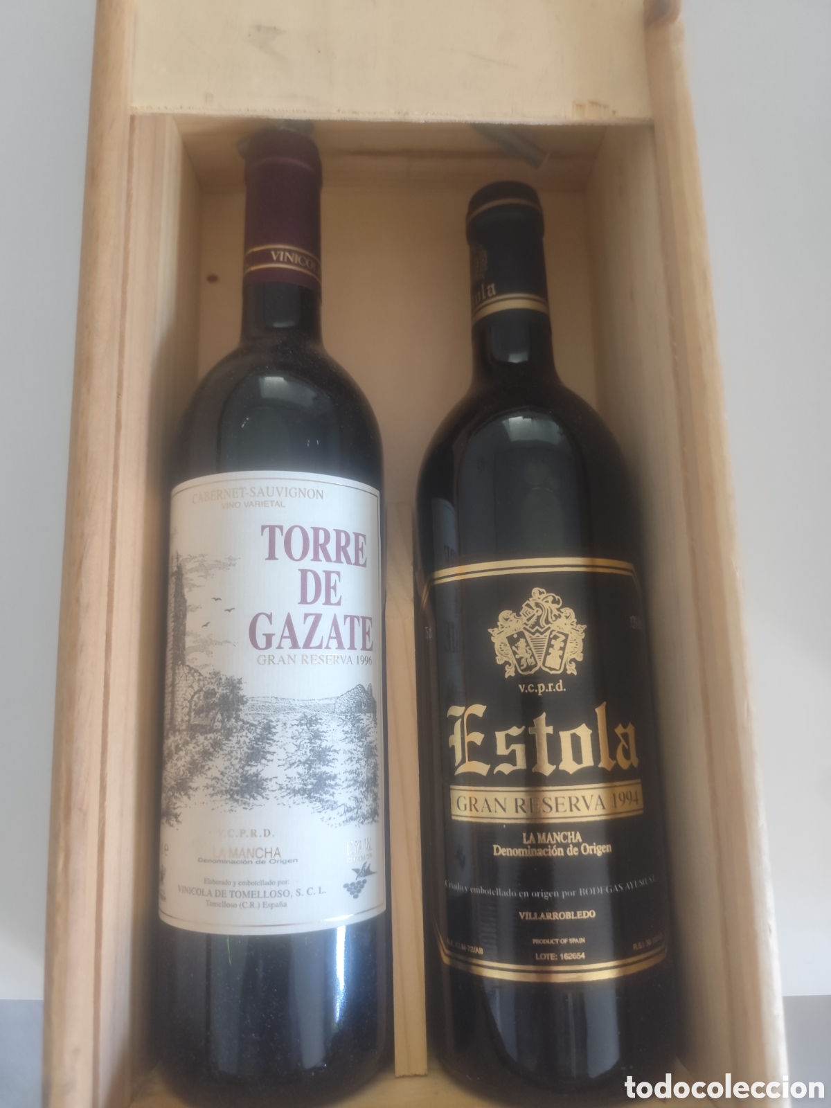 Botellas antiguas: Lote de 2 botellas de vino(Torre de Gazate1994 Gran reserva) (Estola Gran Reserva 1994)