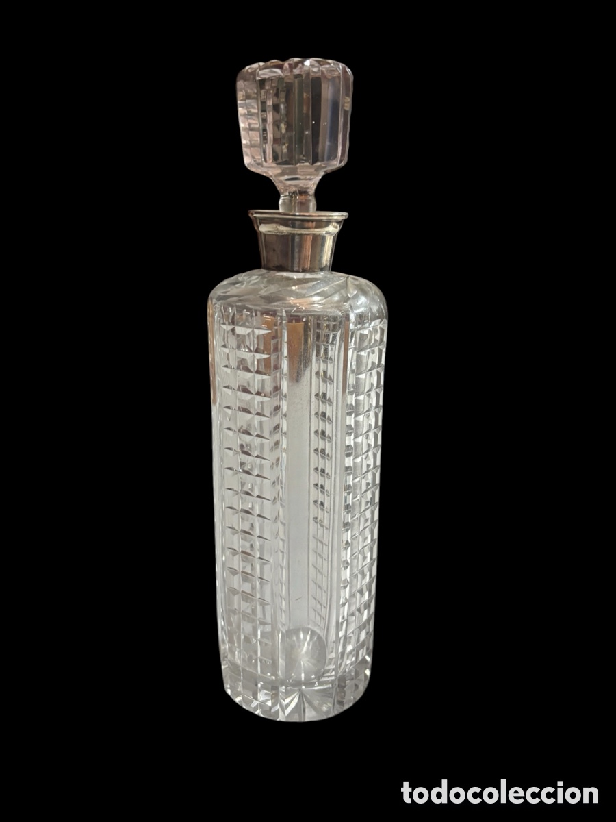 Botellas antiguas: Botella licorera, Cristal, trabajado y Plata.