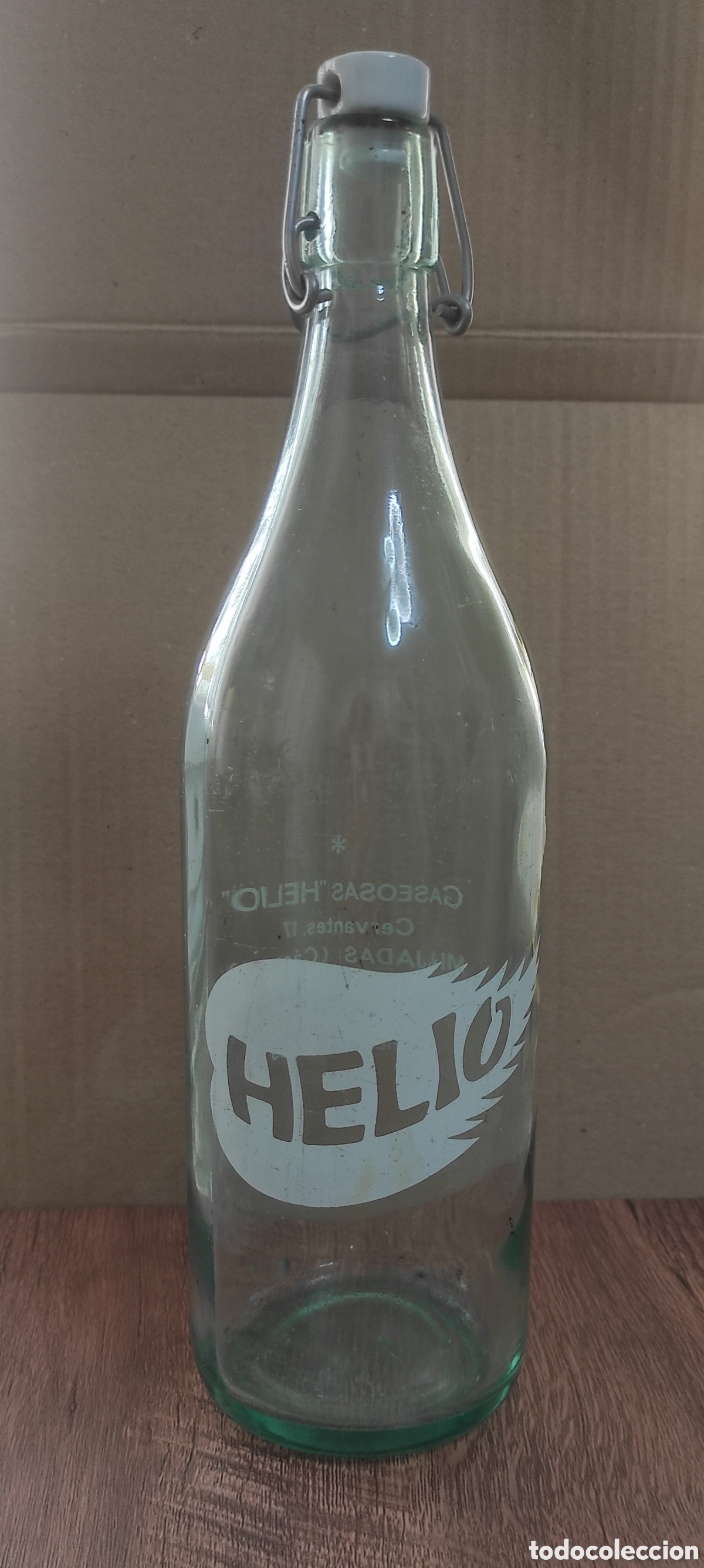 Botellas antiguas: BOTELLA GESEOSAS HELIO - MIAJADAS (C&Aacute;CERES)