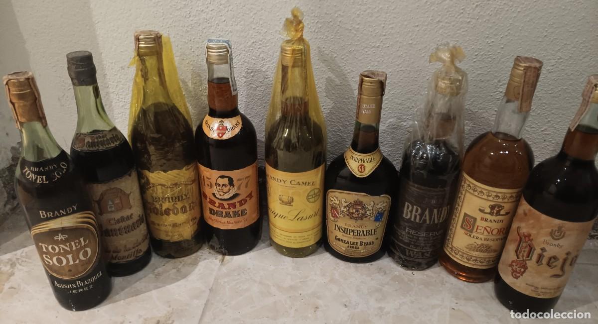 Botellas antiguas: Lote botellas brandy co&ntilde;ac Solo Mano Tambien Sueltas