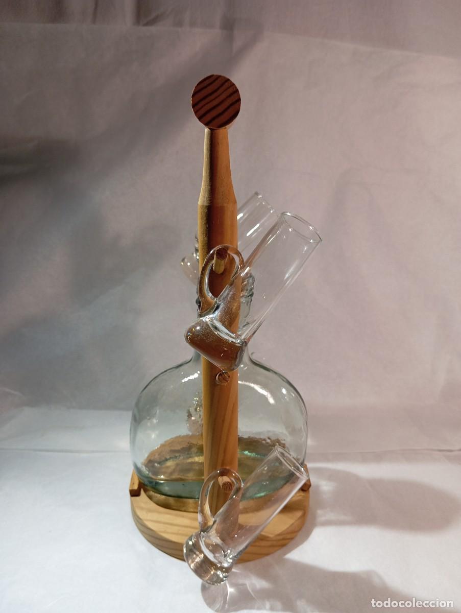 Botellas antiguas: Licorera Madera VINTAGE Vasitos - Foto 3