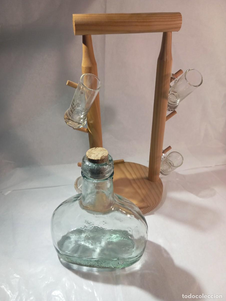 Botellas antiguas: Licorera Madera VINTAGE Vasitos - Foto 7