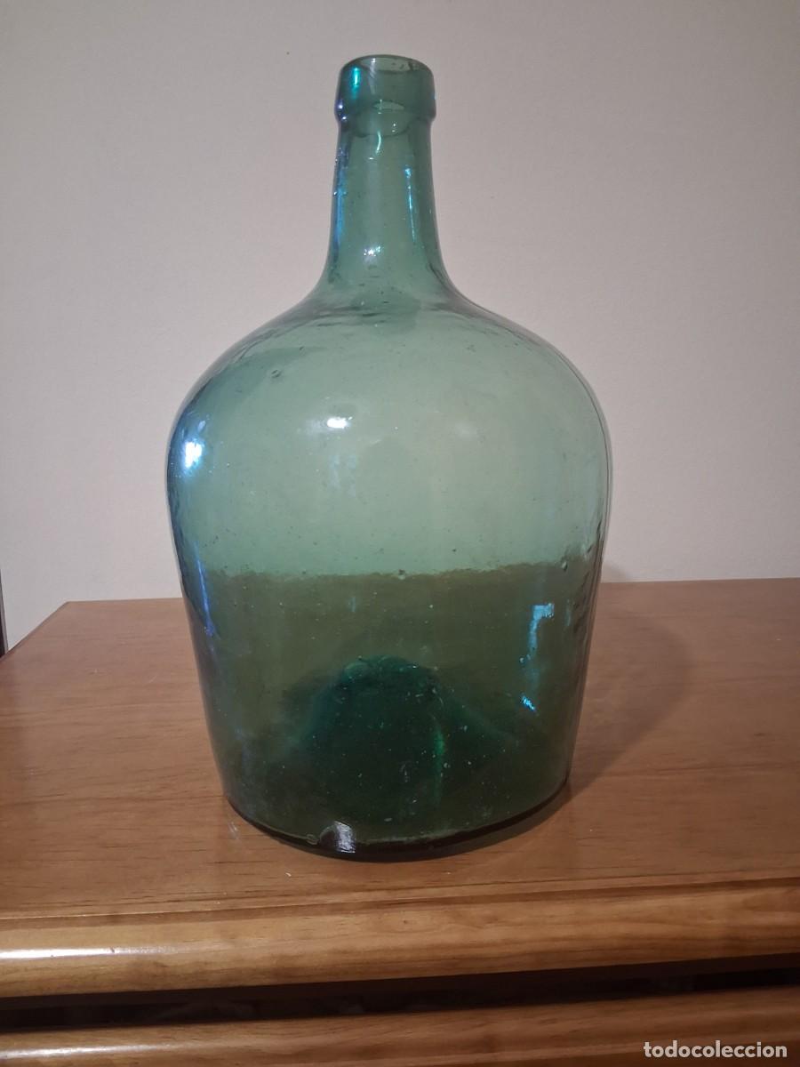 Botellas antiguas: Damajuana muy antigua de cristal soplado de 5 litros Castril Granada