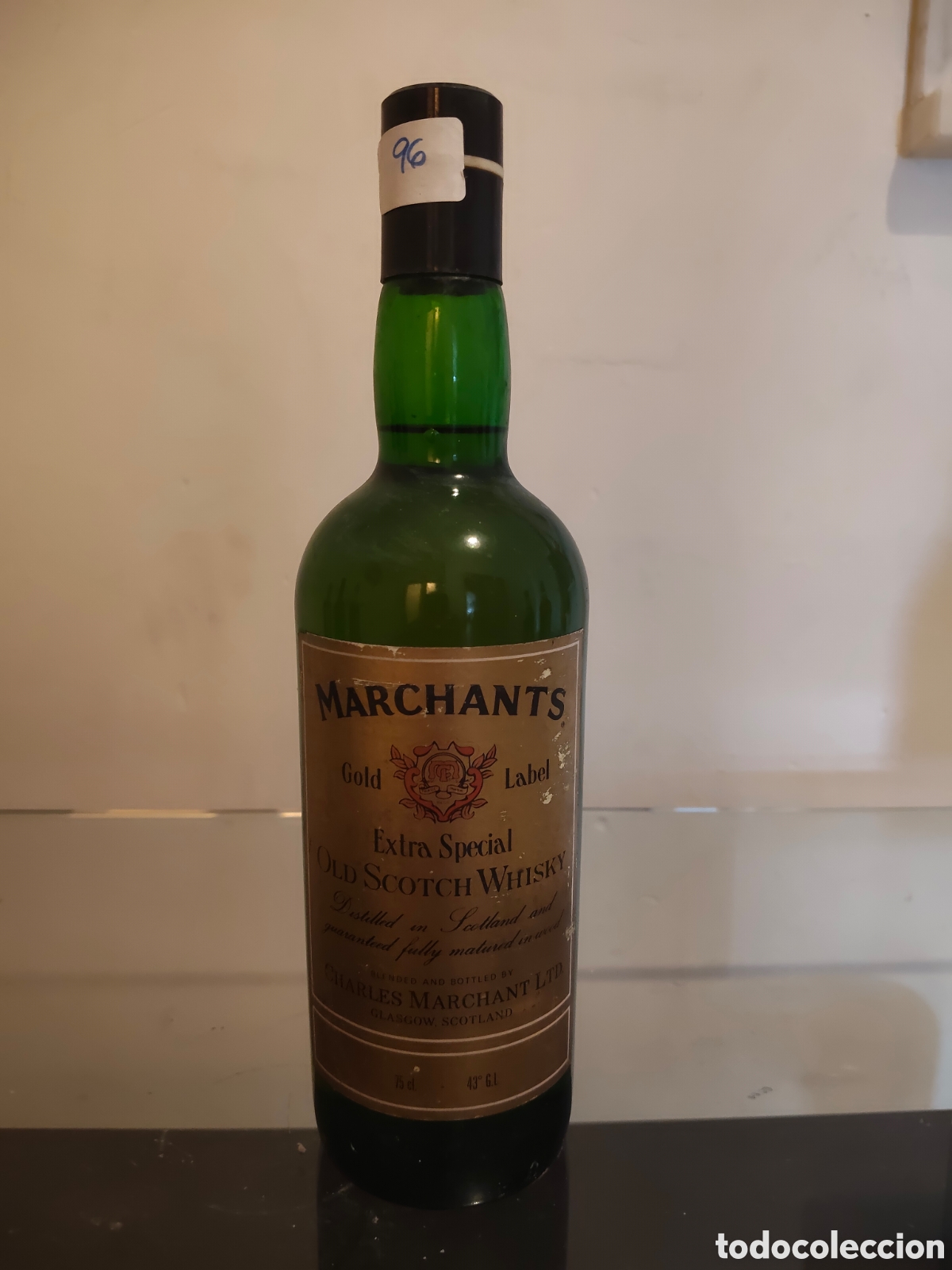 Botellas antiguas: Marchant's Gold Label Extra Special Old Scotch Whisky 75cl. A&ntilde;os 70/80