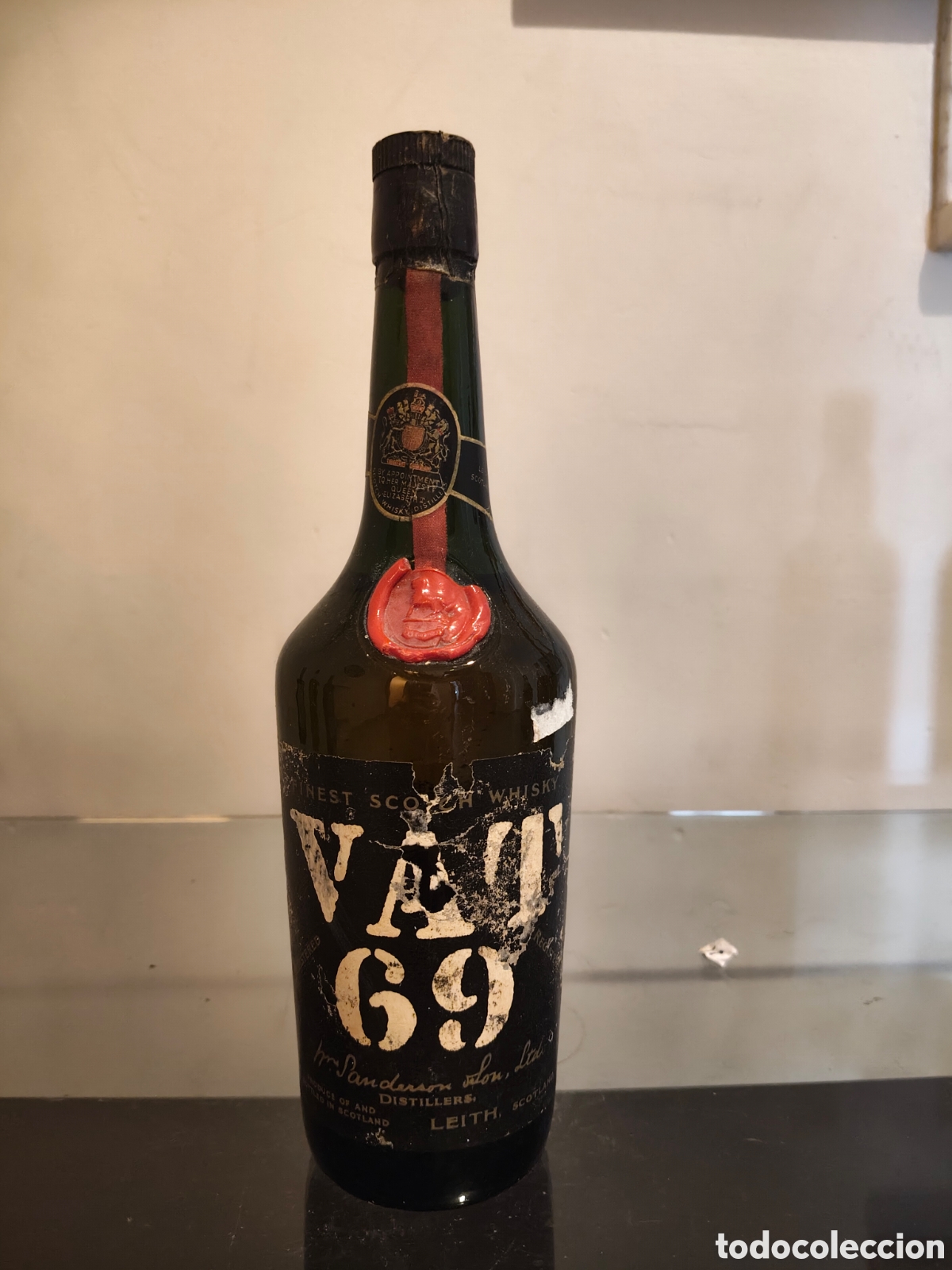 Botellas antiguas: VAT 69 Finest Scotch Whisky 75cl. A&ntilde;os 60/70