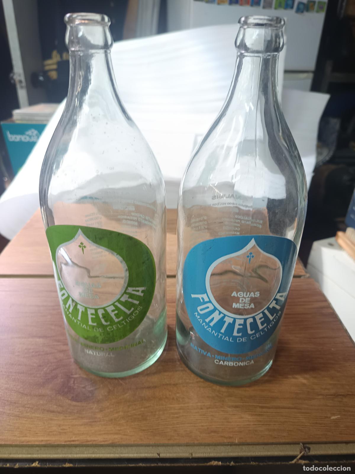 Botellas antiguas: 2 BOTELLAS DE 1 LITRO DE AGUA MINERAL FONTECELTA, CELTIGOS, SARRIA, LUGO, VERDE Y AZUL, NATURAL-GAS