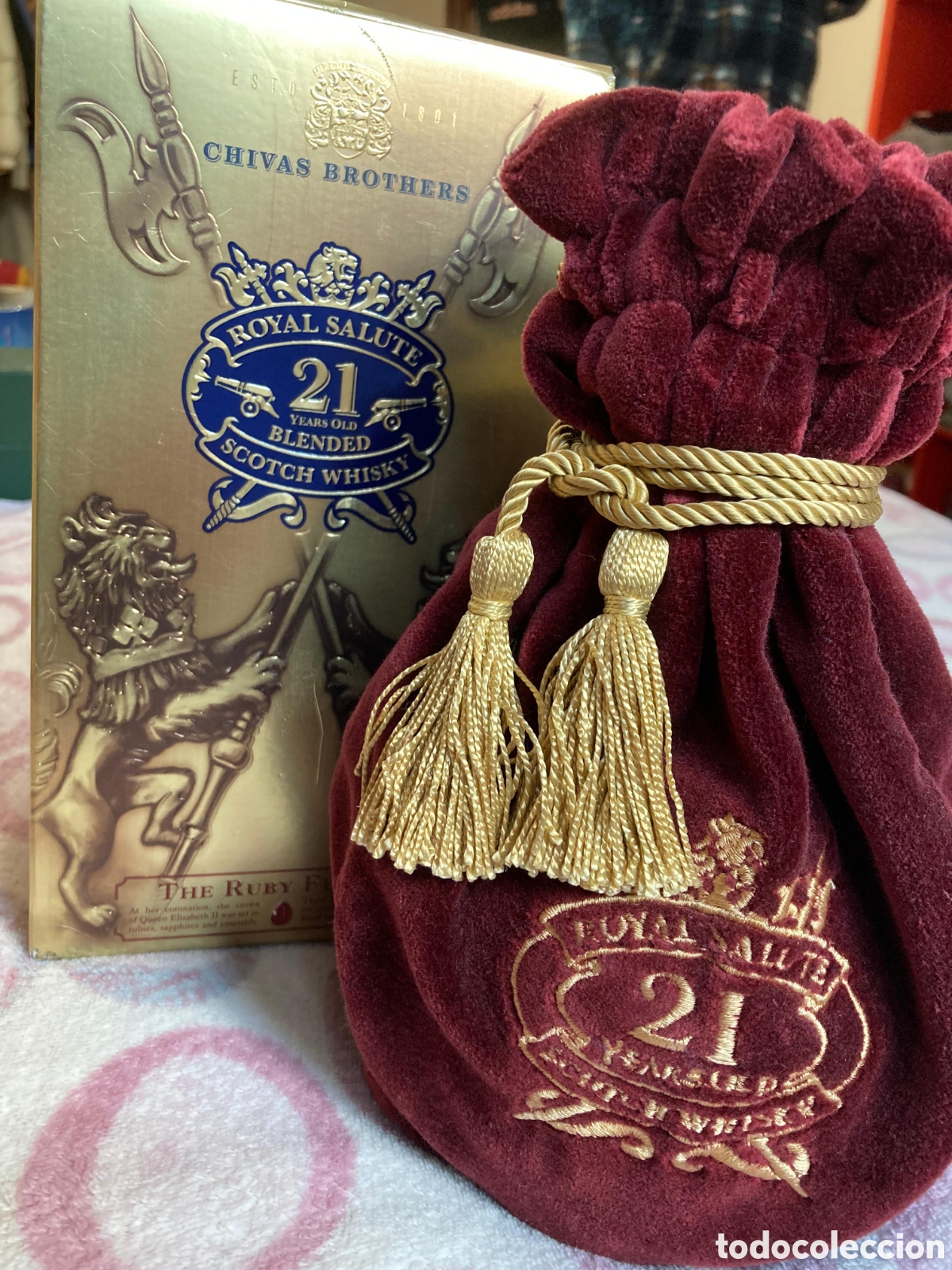 Botellas antiguas: Botella de Whisky Chivas 21