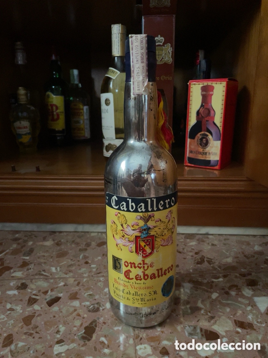 Botellas antiguas: Ponche Caballero Brandy Viej&iacute;simo