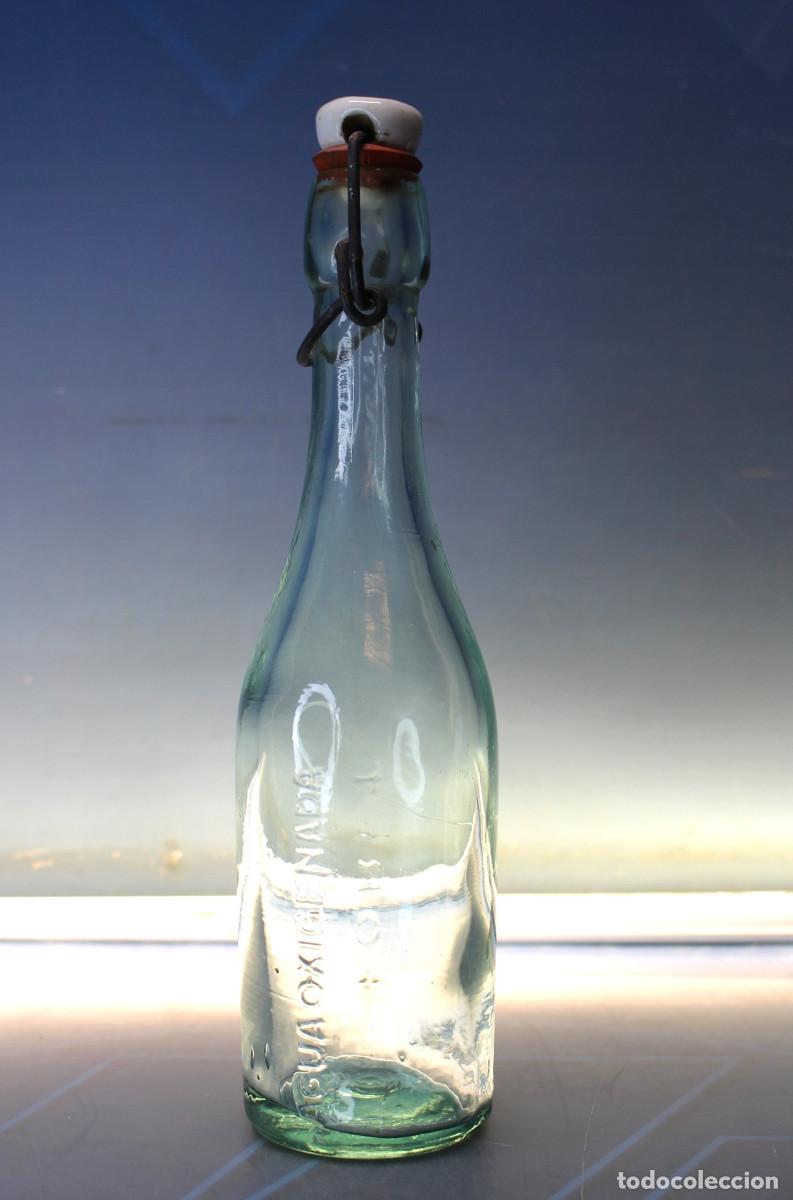 Botellas antiguas: Antigua botella de Agua Oxigenada Foret.