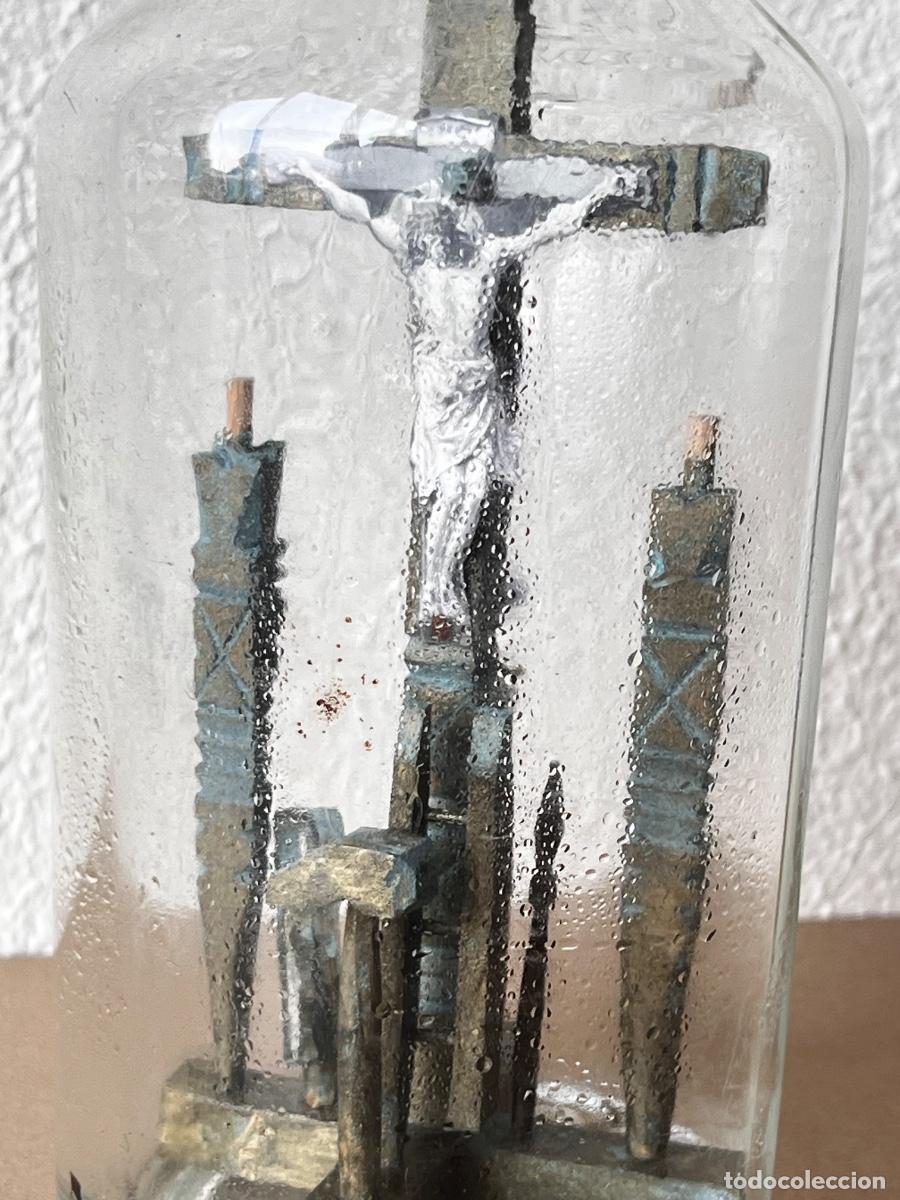 Botellas antiguas: Botella imposible con representaci&oacute;n religiosa - Foto 6