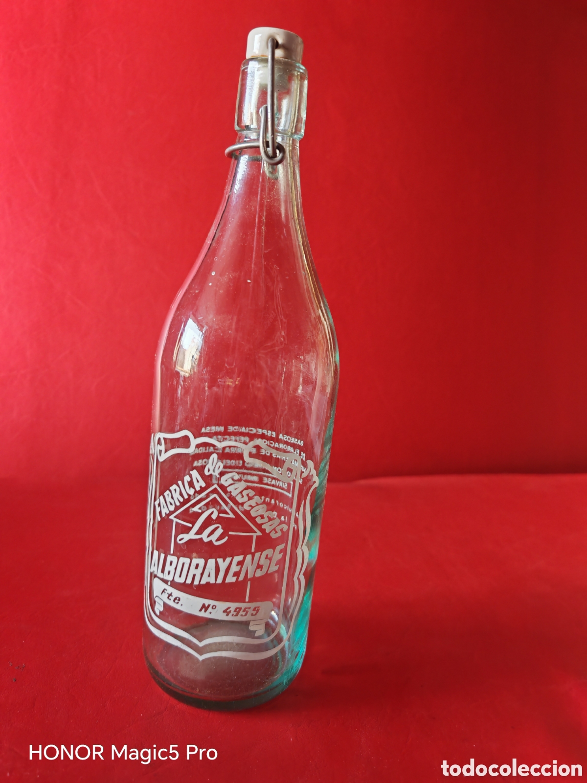 Botellas antiguas: Antigua botella de gaseosa.LA ALBORAYENSE . Serigrafiada