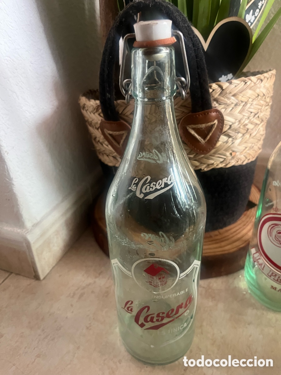 Botellas antiguas: Botella antigua La Casera &ndash; cierre mec&aacute;nico &ndash; serigraf&iacute;a original