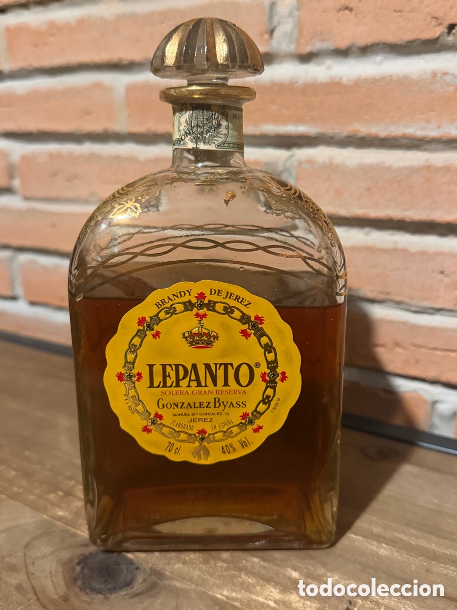 Botellas antiguas: BOTELLA BRANDY LEPANTO GONZALEZ BYASS XEREZ CON Brandy