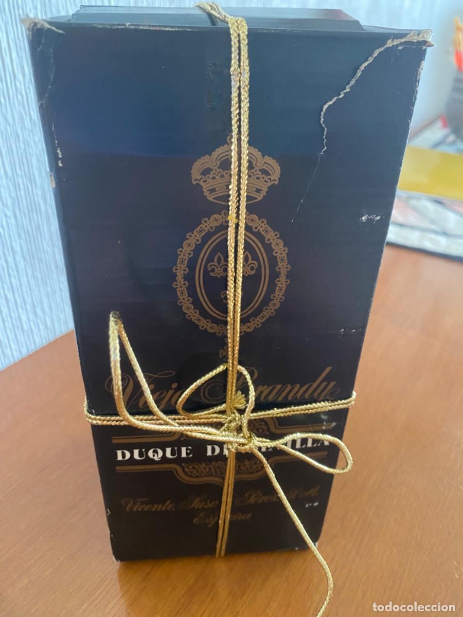 Botellas antiguas: Viejo Brandy Duque de Sevilla